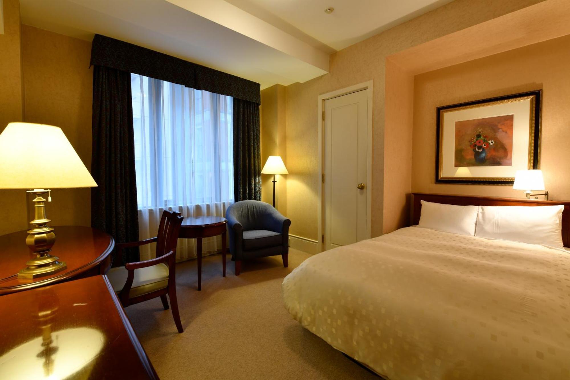 Hotel New Grand Yokohama  Quarto foto A room at the hotel